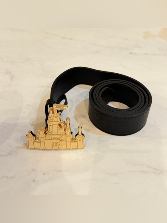 NEW Disney Theme Parks Fantasyland Castle Gold Belt Size L/XL main image 6
